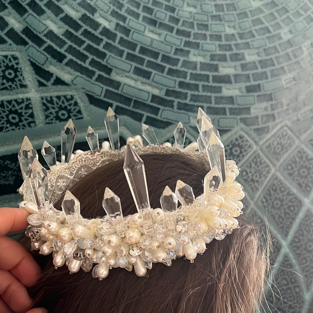 Crown / Princess/ Bride / Pearls and crystal crown 👑Brand New - Picture 15 of 15